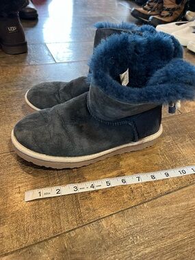 UGG Selene boots featuring a distinctive nautical rope tie